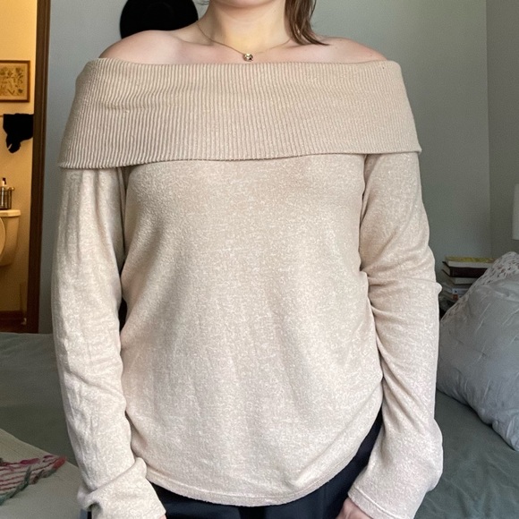 Express Off-Shoulder Tan Sweater (L) NWT - Picture 1 of 4